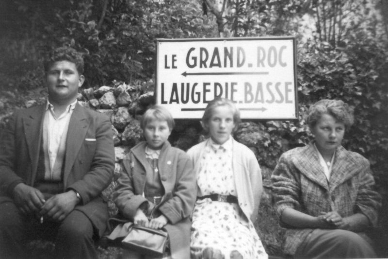 Theatre_1954_024.jpg
